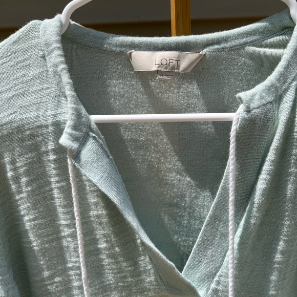 LOFT || Woman’s Medium Mint colored Pullover tassel top lightweight - Picture 5 of 5